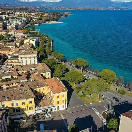Desenzanoloft Official Partner Marriott Homes & Villas - Let It Be A Dream - Renovation 2025 Lake View Desenzano del Garda Esterno foto